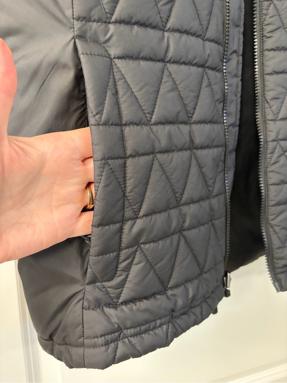 The North Face Womens Black Quilted Puffy Vest EUC Women’s SZ L - Picture 2 of 8